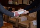 「宮前町浴場閉鎖方針撤回を求める署名」について夕張市長に署名簿の提出を行いました